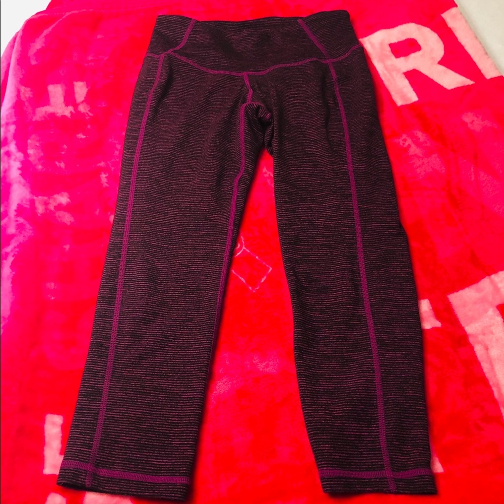 🔥EUC🔥Old Navy Cropped Active Wear Leggings Pink